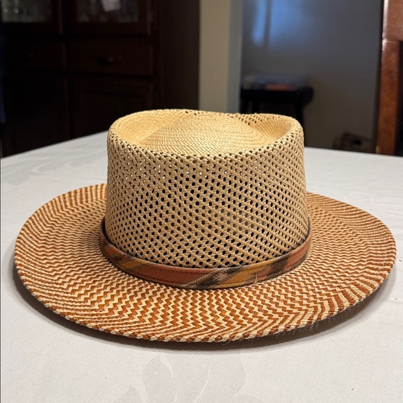 Men's Green Club Panama hat. Hand woven in Ecuador. One size fits all. - Picture 3 of 7